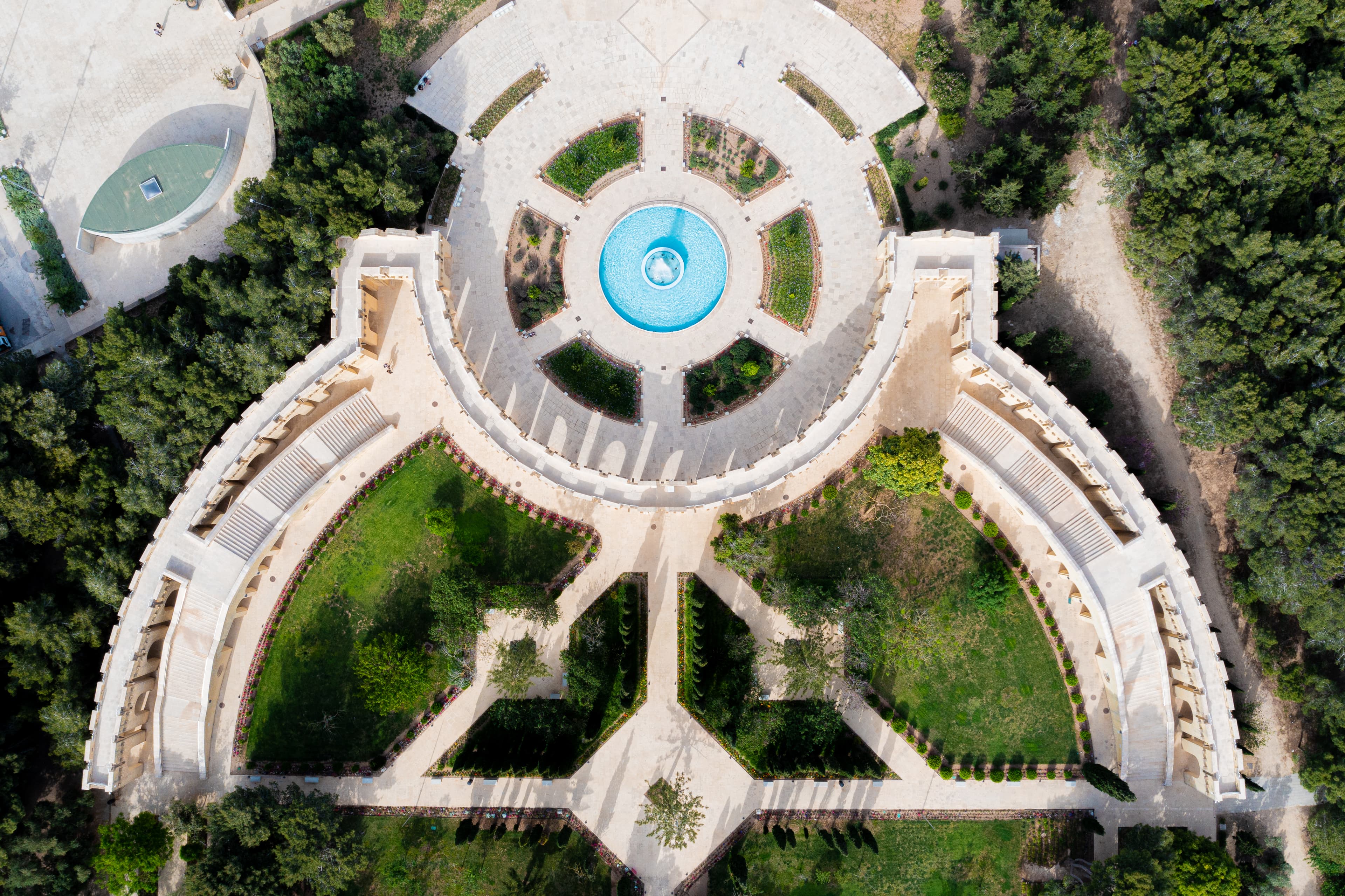 Garden Symmetry — Photography